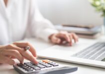 How to Know if You’re Financially Ready to Go Full-Time on Your Business