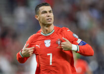 How Cristiano Ronaldo Became Football’s First Billionaire How Cristiano Ronaldo Became Football’s First Billionaire